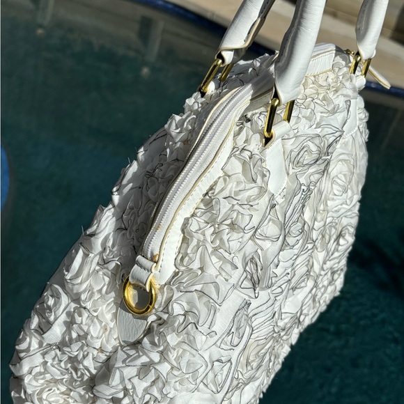 Purse beautiful unique party and dressy. - Picture 5 of 8